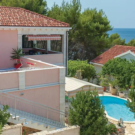 別荘 Siroka Bb Ii ヴェラ・ルカ